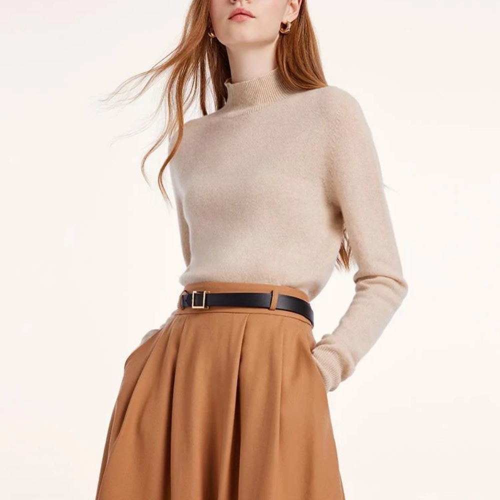GOELIA Cashmere Mock Neck Women Sweater
SIZE L